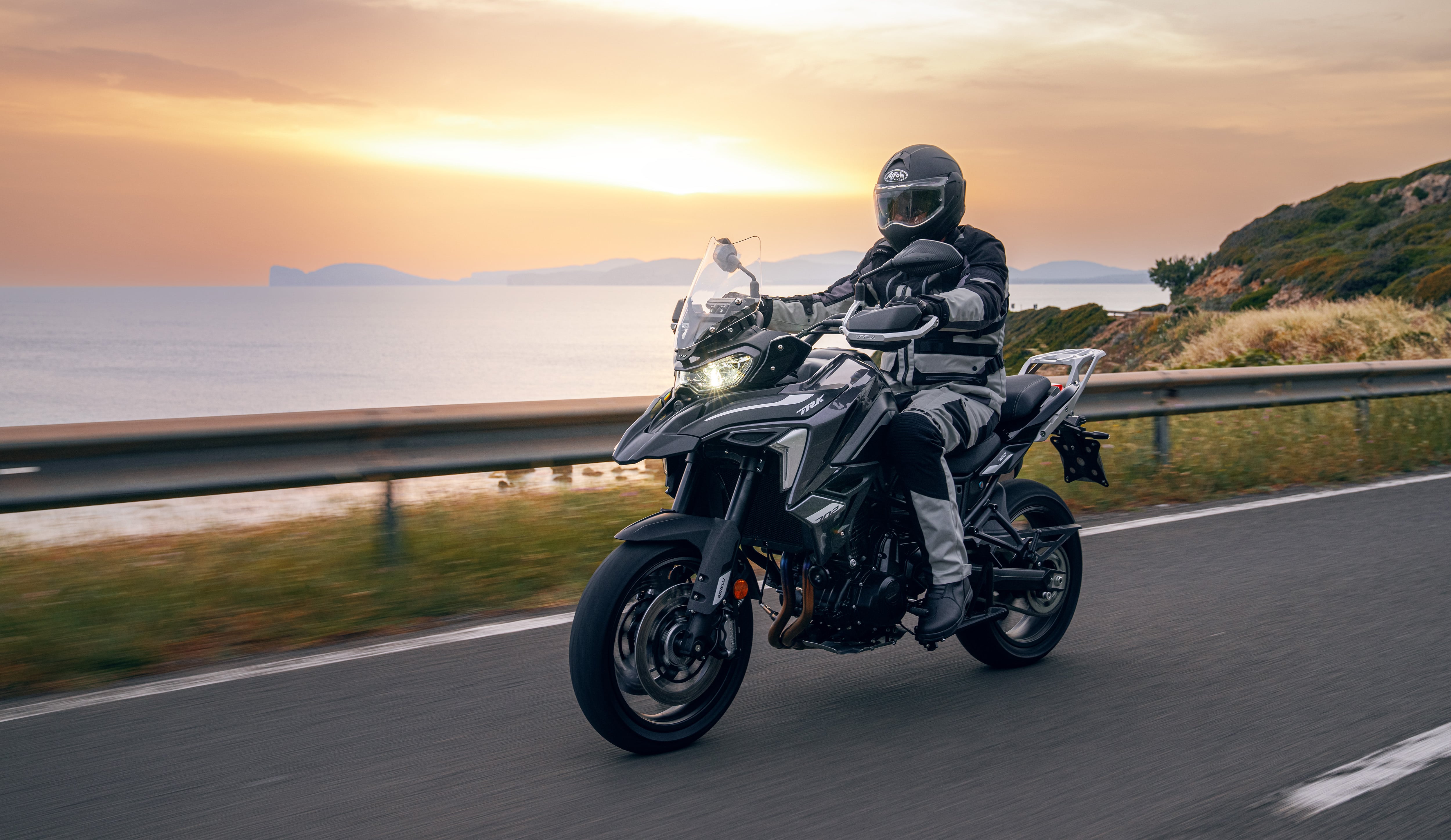 Trazando rutas seguras: consejos de RSNext para una circulación en moto sin  riesgos | Benelli