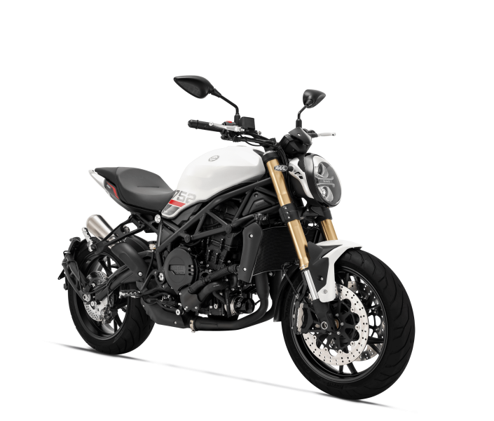 Metallic White W/Red