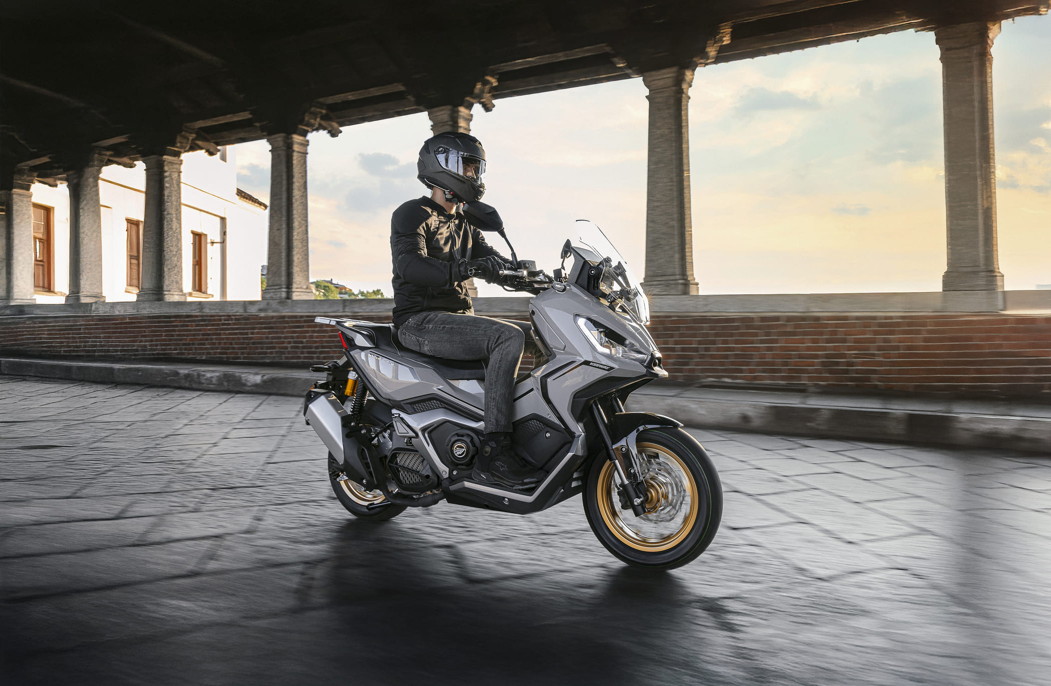 XDV125EVOPRO_MOTION_17-