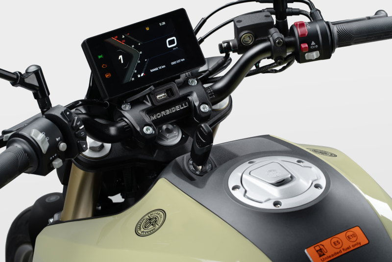 Morbidelli N300 bord TFT imagine oficiala