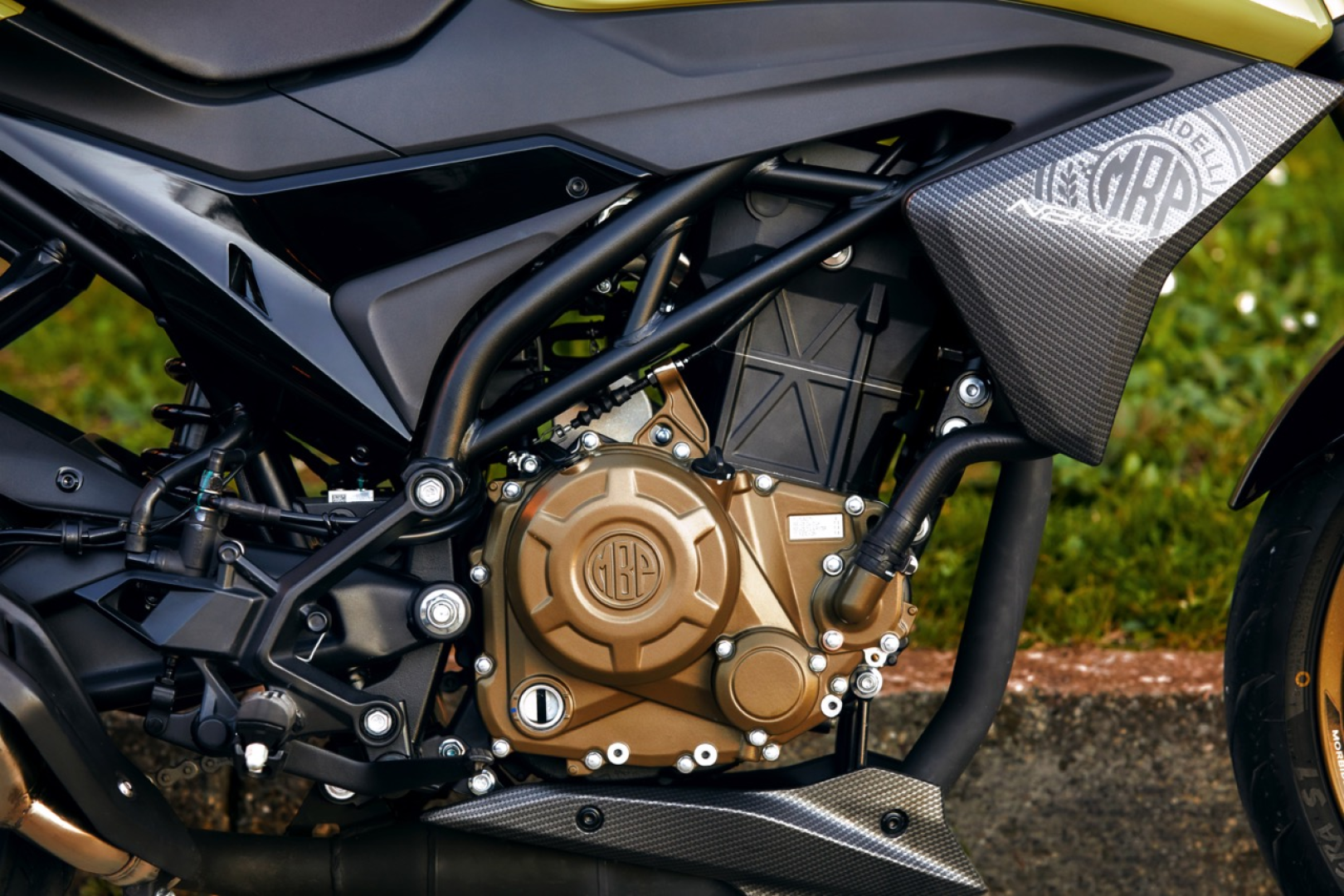 Responsive 249cc Engine